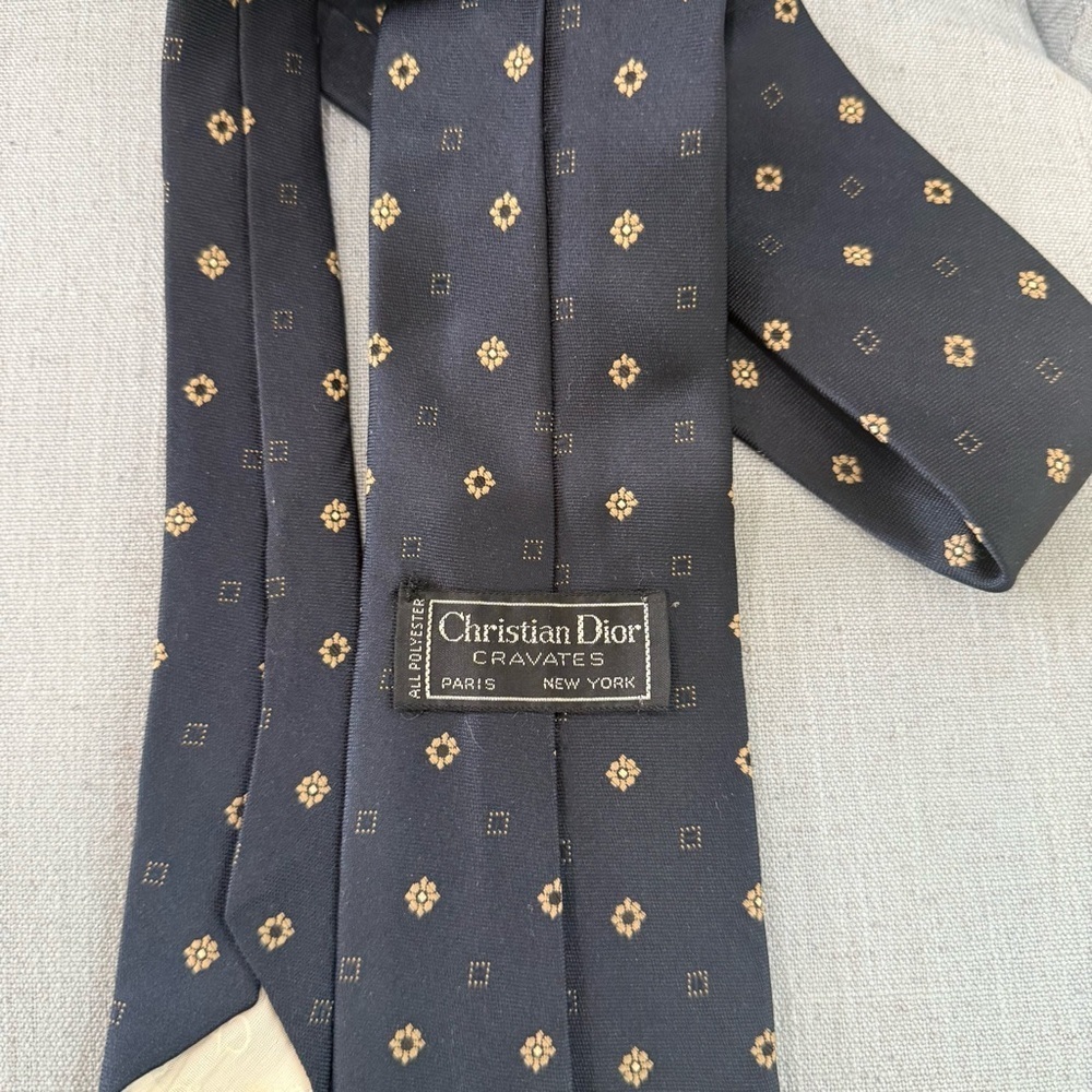 Christian Dior Cravetes Navy and Tan Patterned Tie - Picture 2 of 4